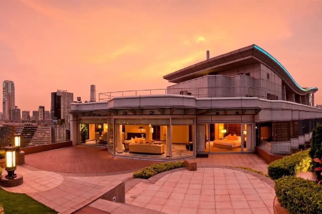 Harbour Plaza Metropolis - main photo