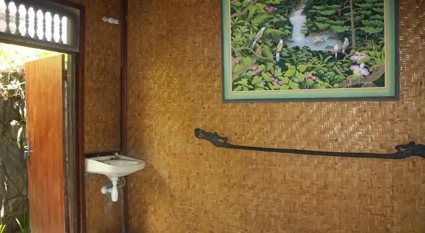 Budi Guesthouse - photo 5