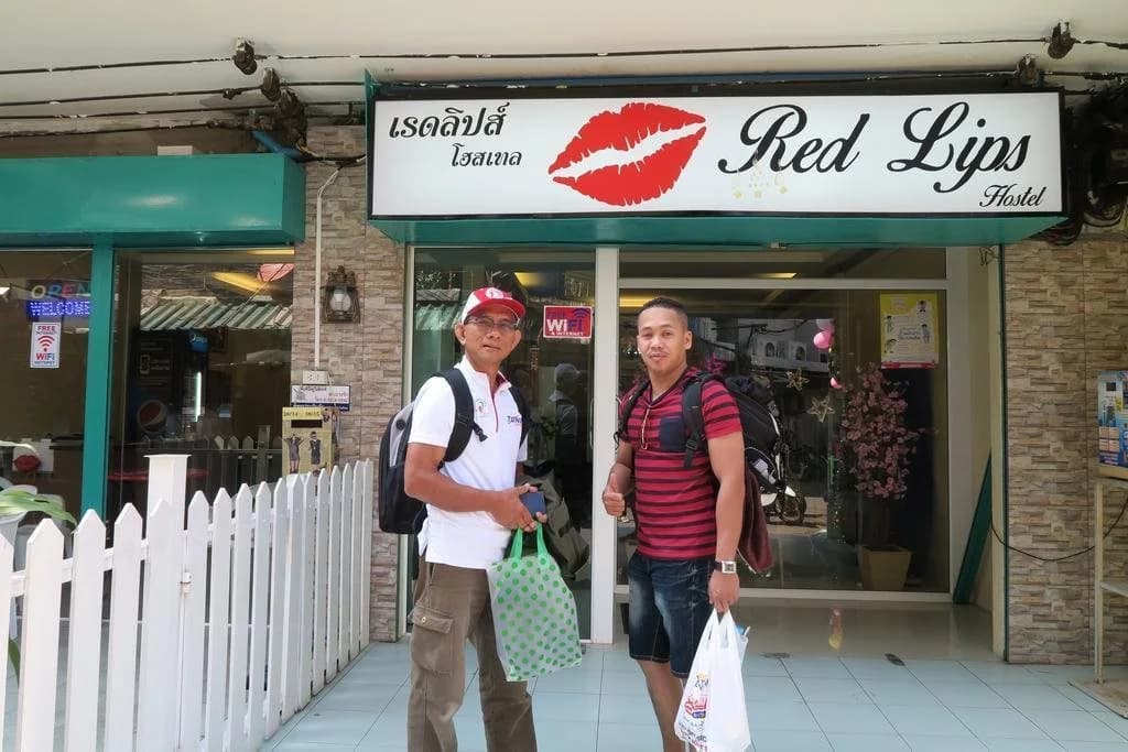 Red Lips Hostel - photo 19