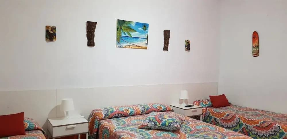 Hostal Loyola - Hostel - photo 19