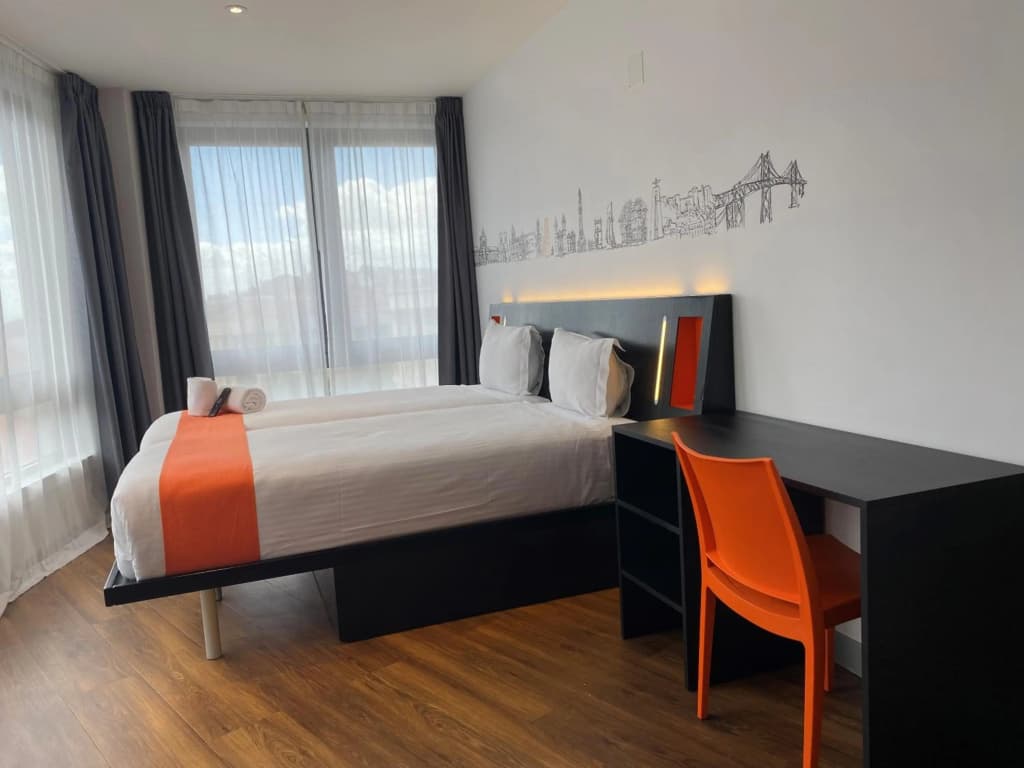 easyHotel Lisbon - photo 33