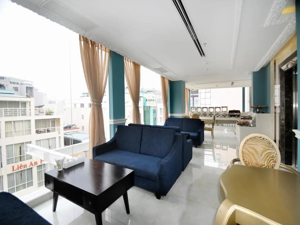 Me Saigon Boutique Hotel - photo 10