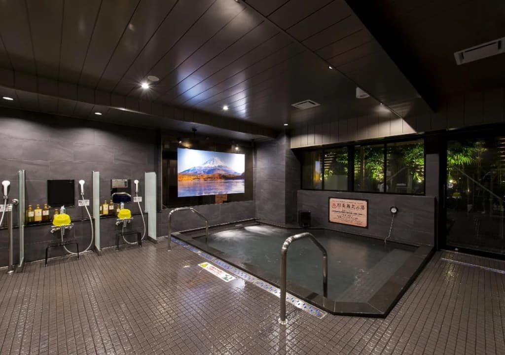 Capsule Hotel Anshin Oyado Premier Resort Kyoto Shijo Karasuma - photo 12