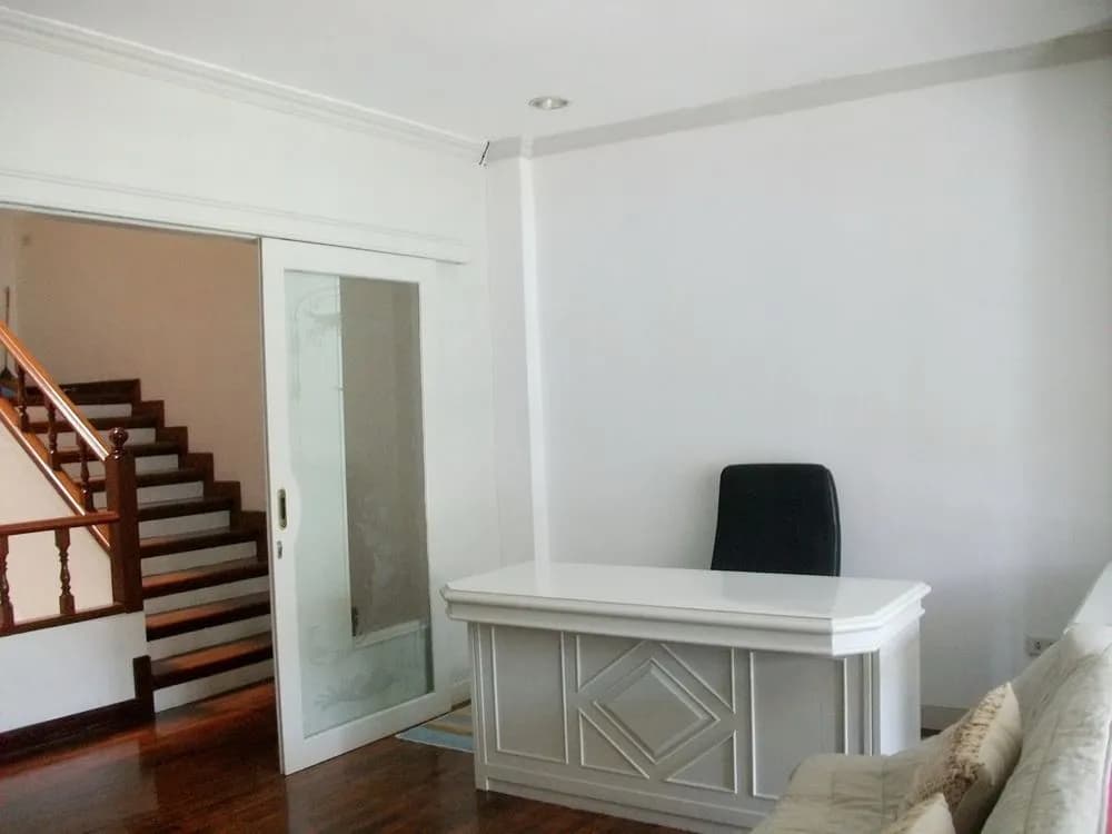 A Joy House - photo 11