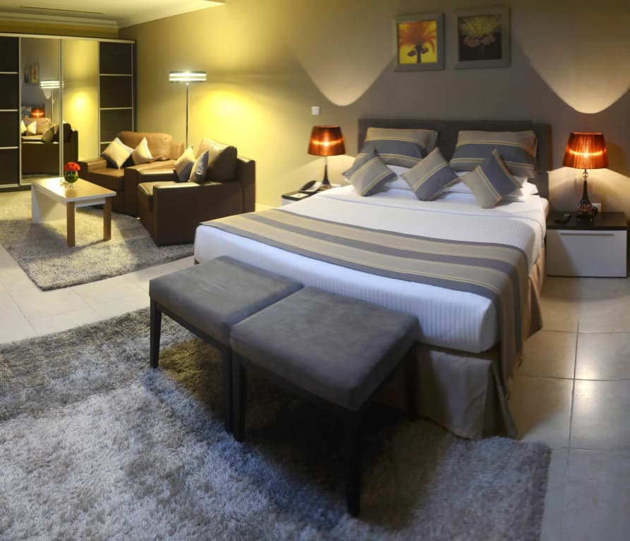 Magnum Hotel & Suites West Bay - photo 2