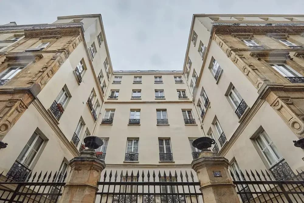 Apartment in the Center of Paris/montmartre - photo 1