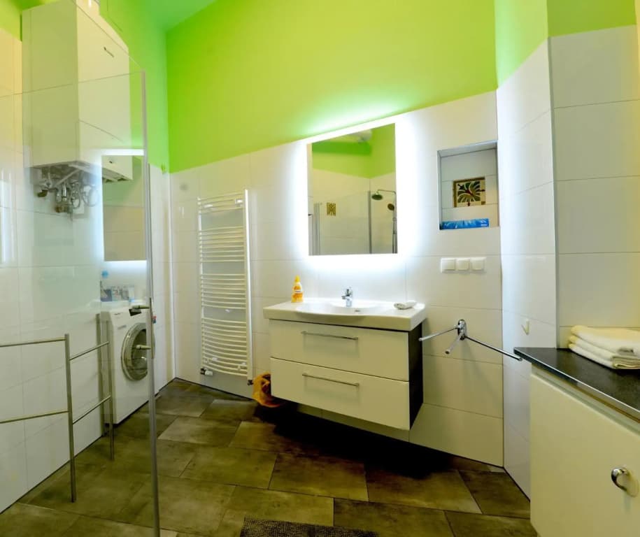 Stylish, Cosy & Central "Self-Check-In" Apartment - photo 14