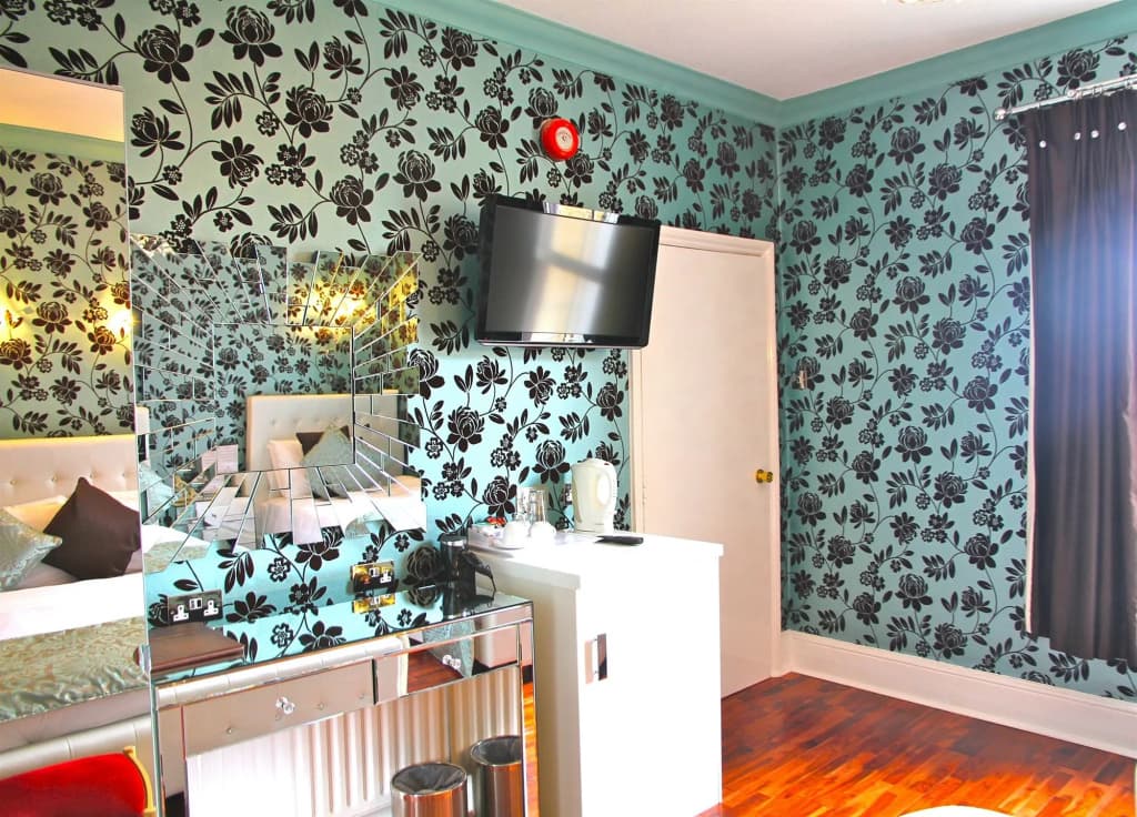Crompton Guest House - photo 6