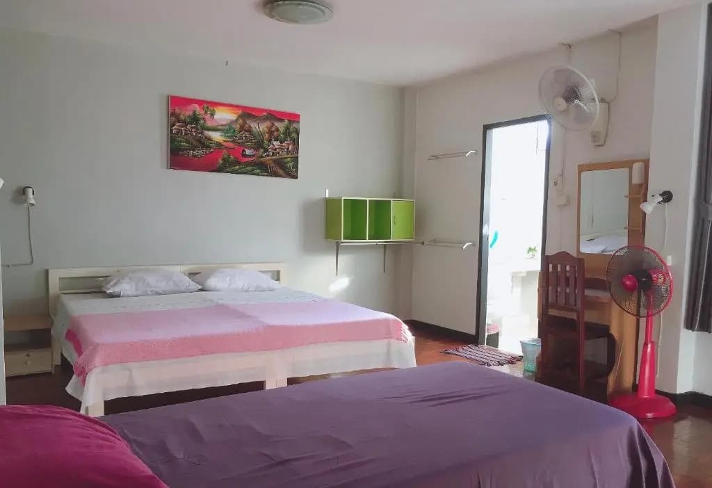 Wayside Guesthouse - photo 3