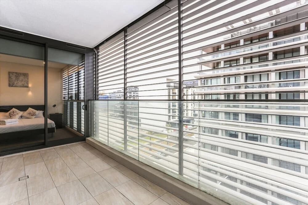 New Bright Apartment In Waterloo - photo 11