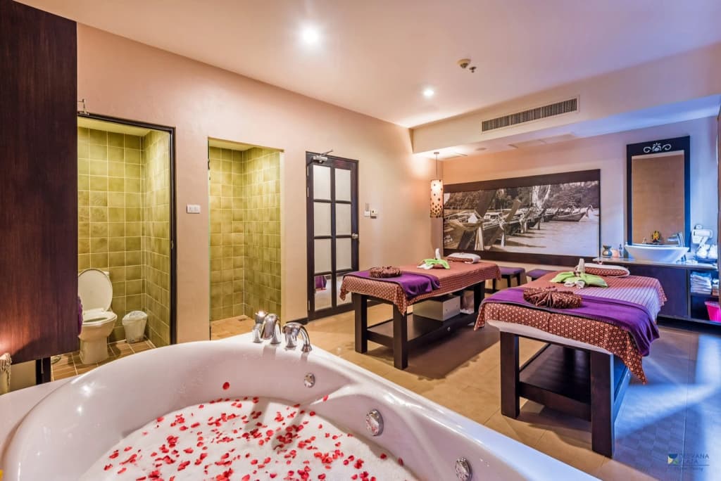 Deevana Plaza Phuket - photo 29