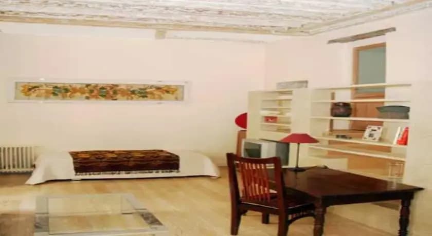 Large Marais Studio (321) - photo 6
