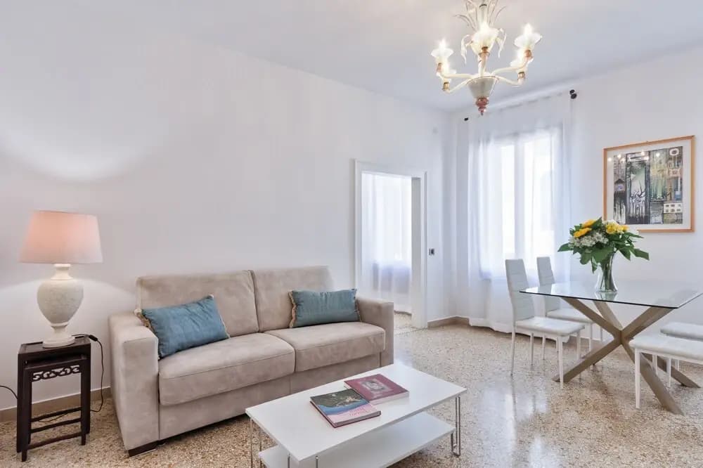 Tolentini Canal View Apartment - photo 22