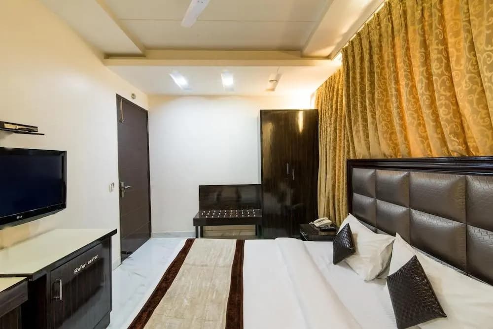Capital O 980 Hotel Ramhan - photo 17