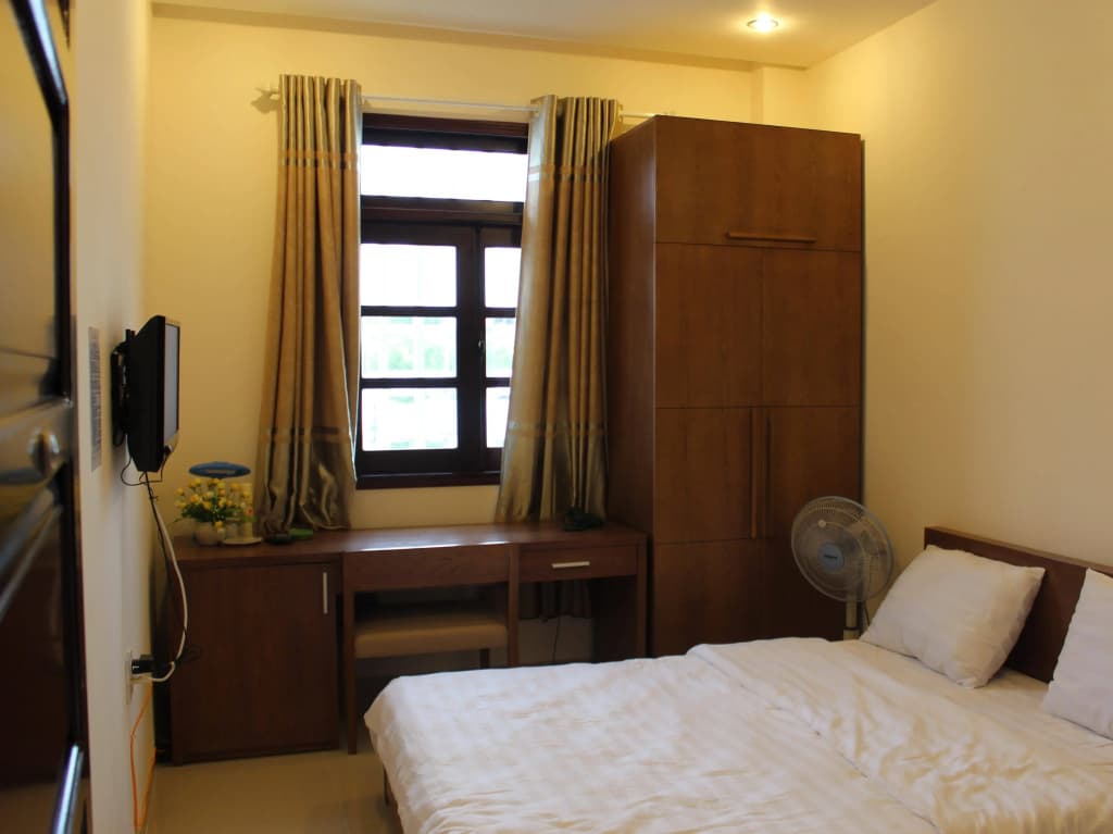 Phuong Binh Hotel - photo 2