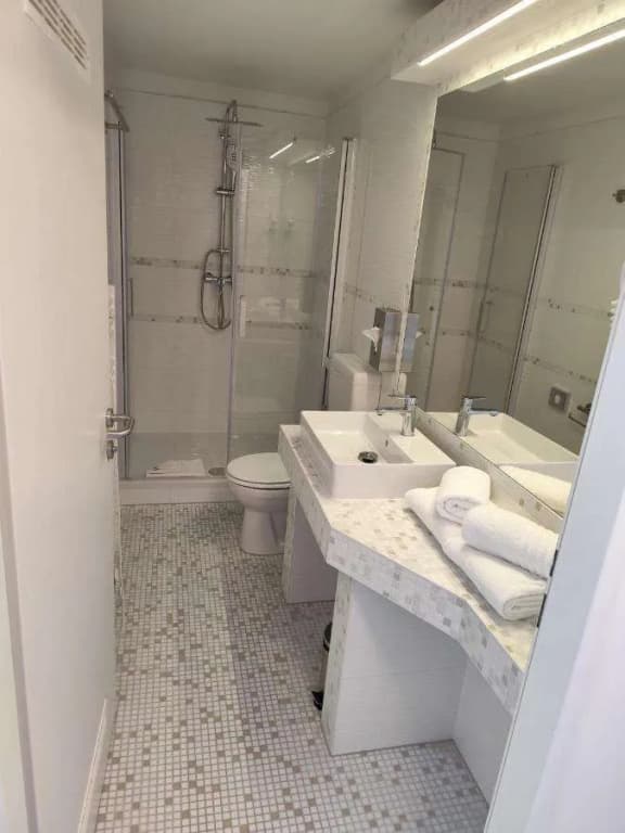 Ch-Hotel Luka - photo 8