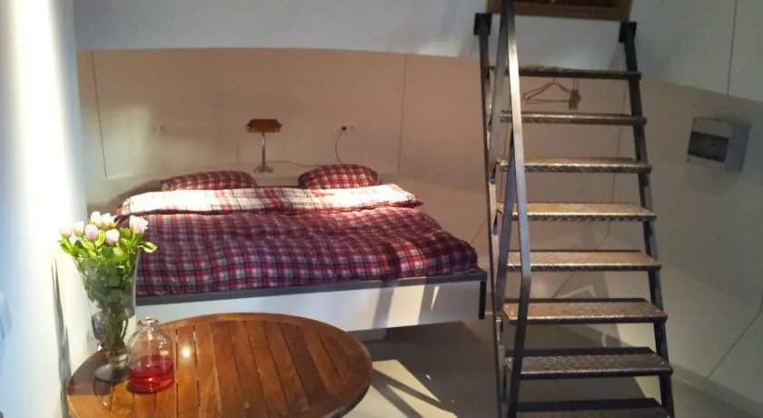 New Houseboat Jordaan Centrum - photo 2