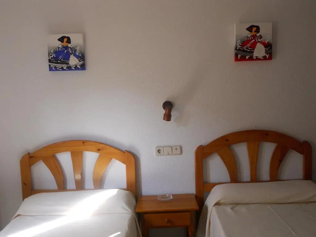 Hostal El Descanso - photo 4