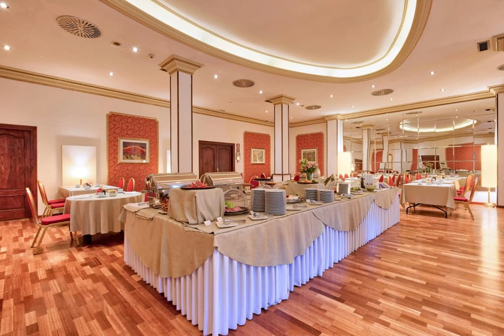 Hotel Roger de Lluria Barcelona - photo 41