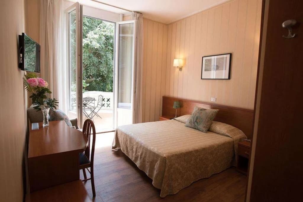Hotel Villa delle Rose - photo 6