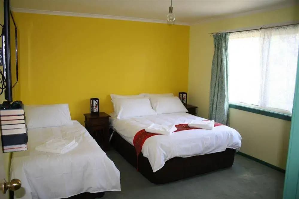 The Hideaway Retreat - photo 2