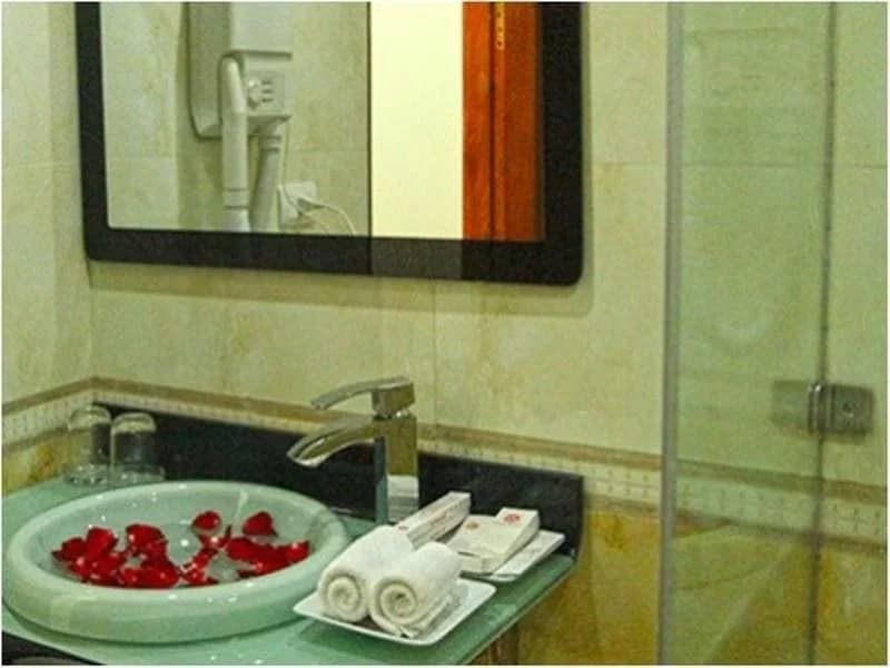 Nhat Minh Hotel - photo 8