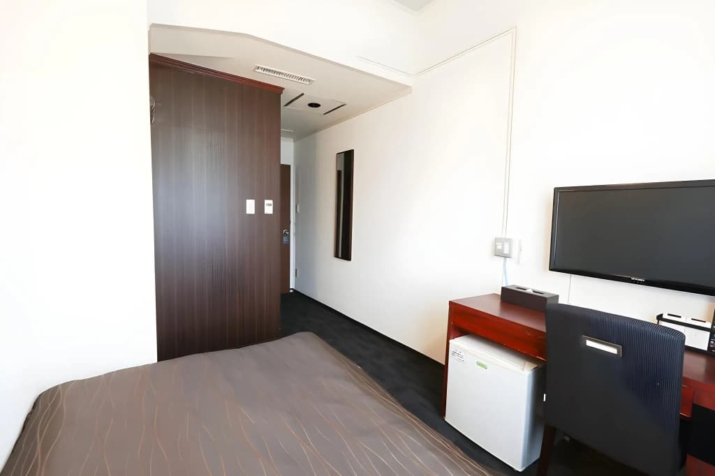 Osaka Corona Hotel - photo 5