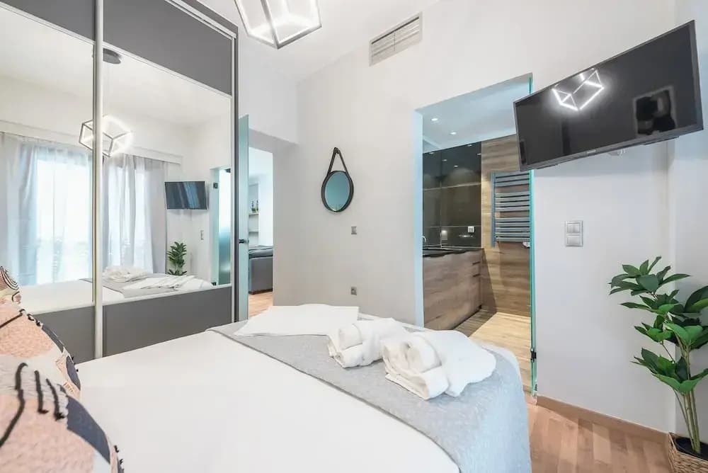 Newly Renovated Loft by Cloudkeys - photo 3