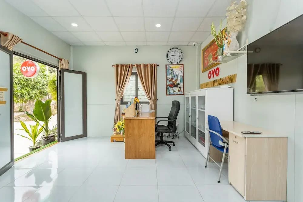 Oyo 952 Linh Dan Bungalow - photo 1