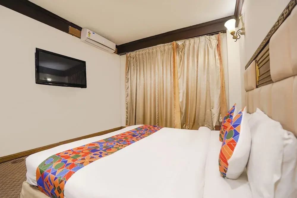 Fabhotel Nfc Royale - photo 6