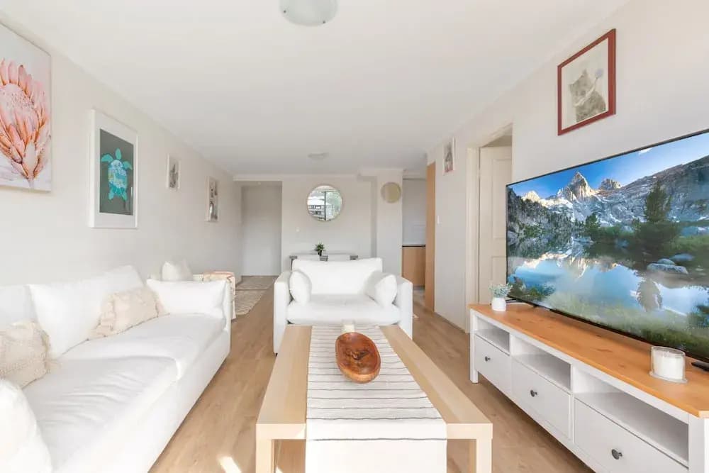 Spacious 3-bed With Alfresco Dining by Amenities - photo 5