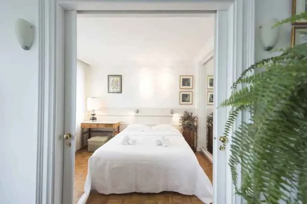 Apartment near Pont de Grenelle - photo 3