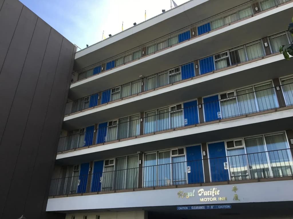 Royal Pacific Motor Inn - photo 32