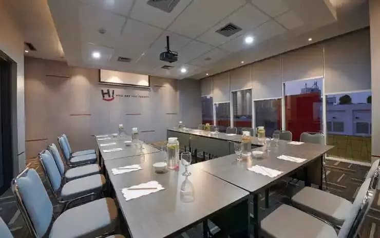 HI Hotel Senen - photo 10