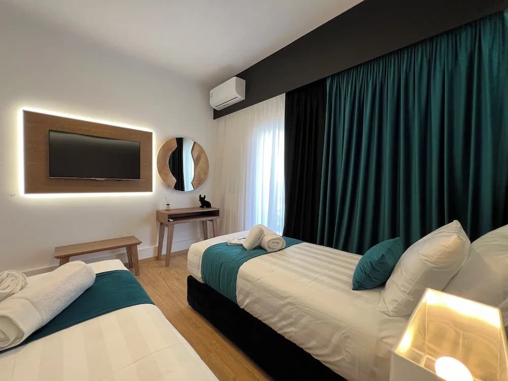 Acropolis Signature Apartment - photo 4
