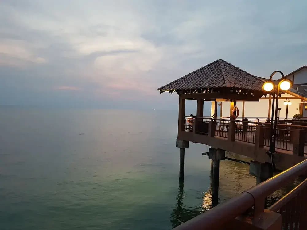 Luxurious Water Chalet by Toki - photo 16