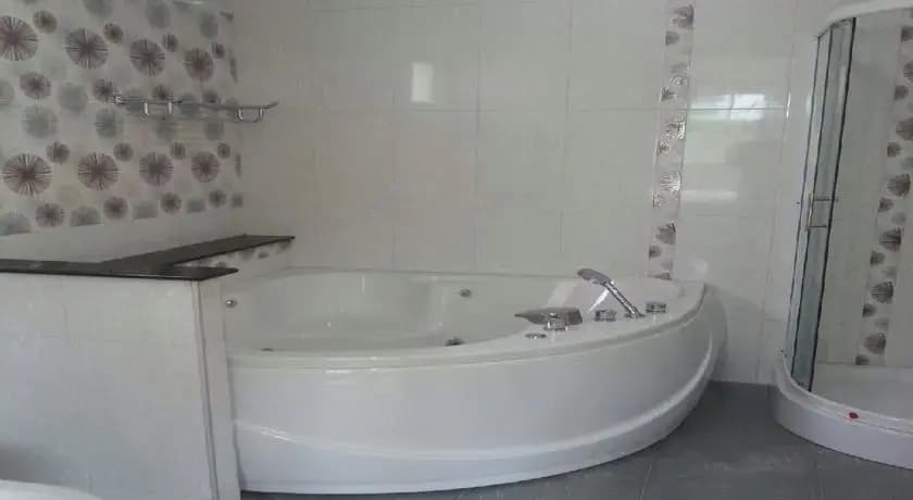 Private Pool Villa At Thalang - photo 6