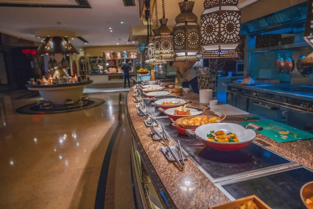 Shangri-La Hotel Apartments Qaryat Al Beri - photo 8
