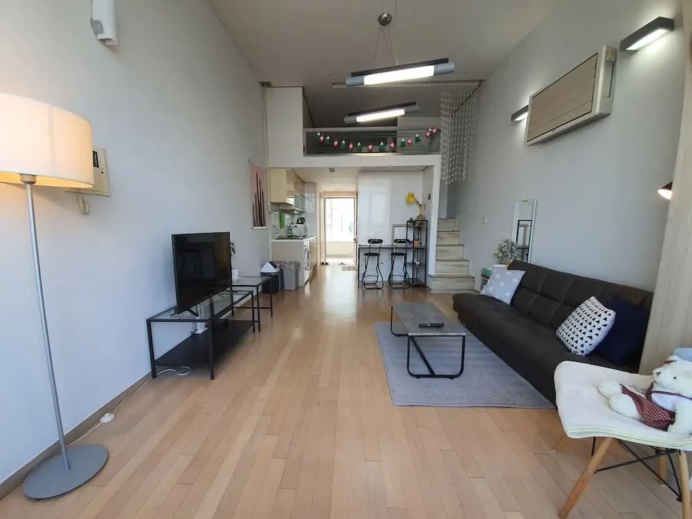 Jia's Spacious Sky Loft - photo 6