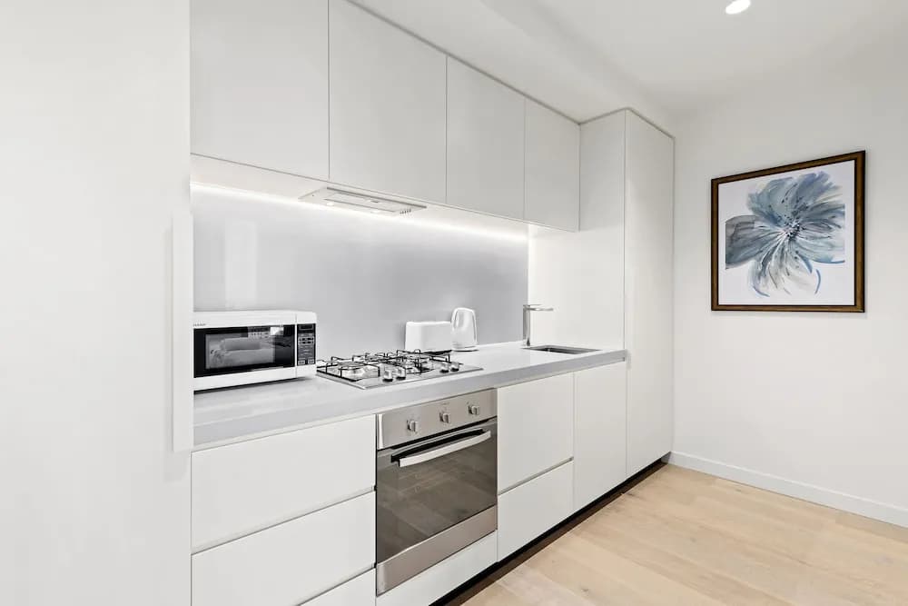Empire Apartment - photo 8