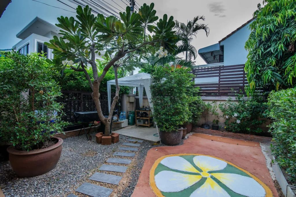 Baan Bua Residence - photo 20