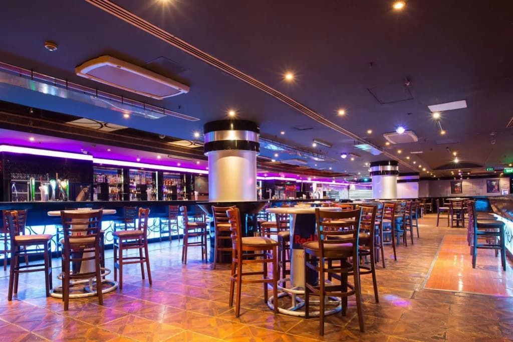 York International Hotel - photo 16