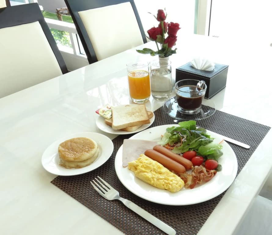 Infinity Holiday Inn Bangkok - photo 9