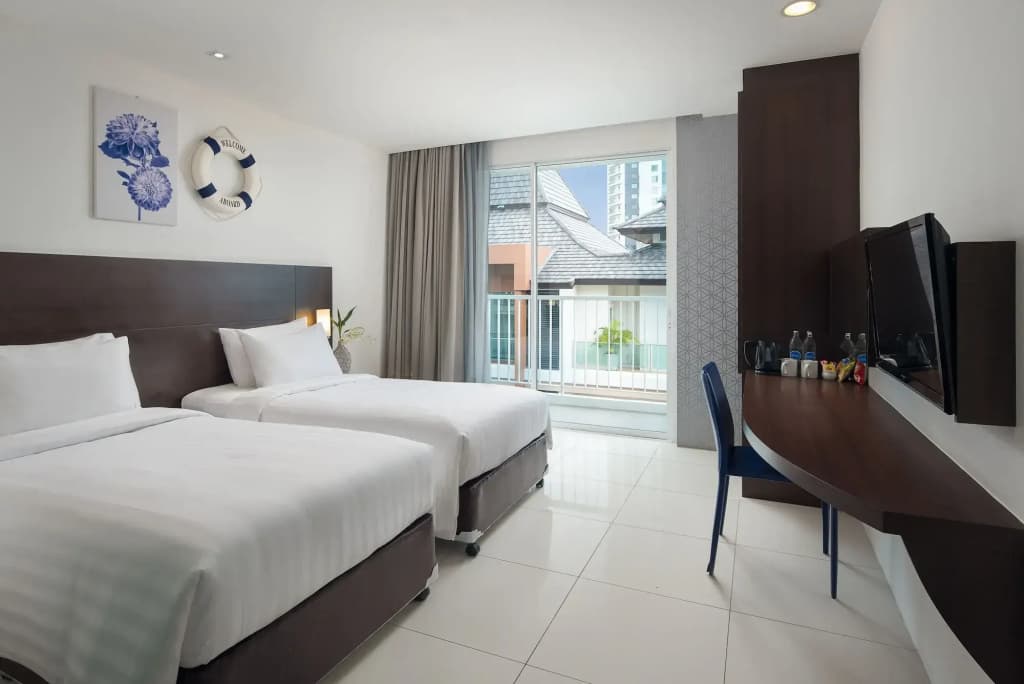 Rodina Beach Hotel - photo 8