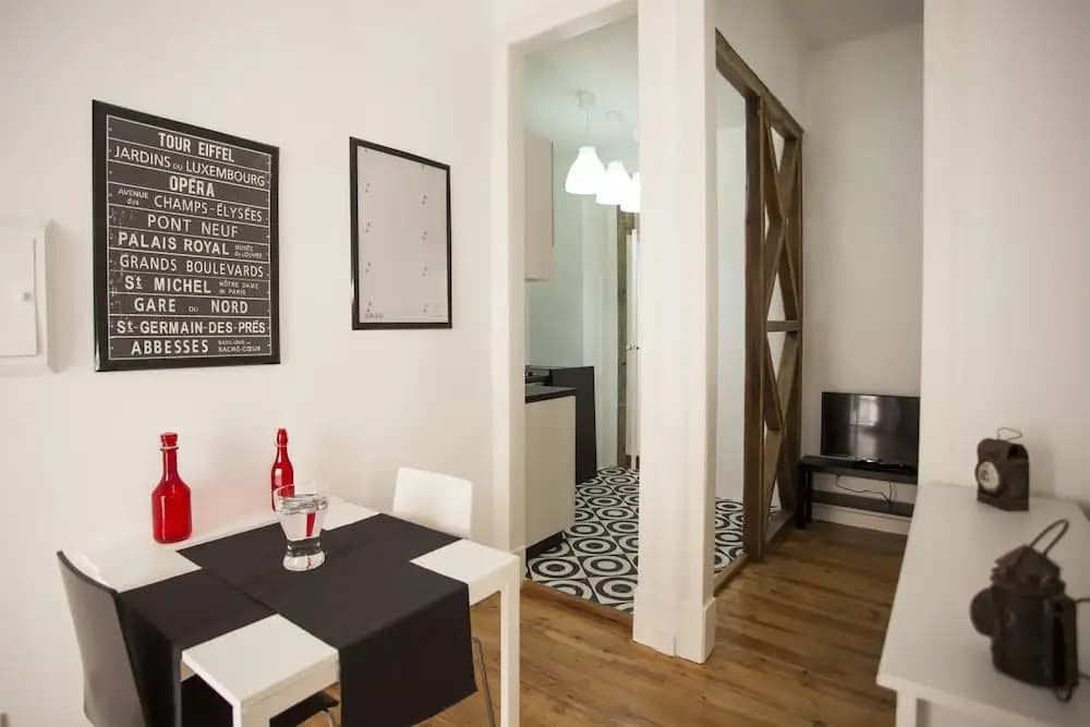 Cool Lisbon Apartment - photo 4