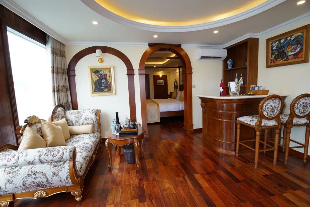 Emperor Cruises Legacy Halong - photo 11