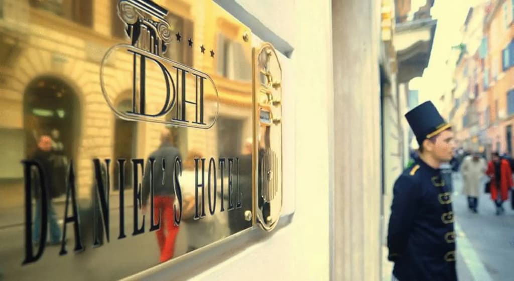 Daniel's Hotel - photo 16