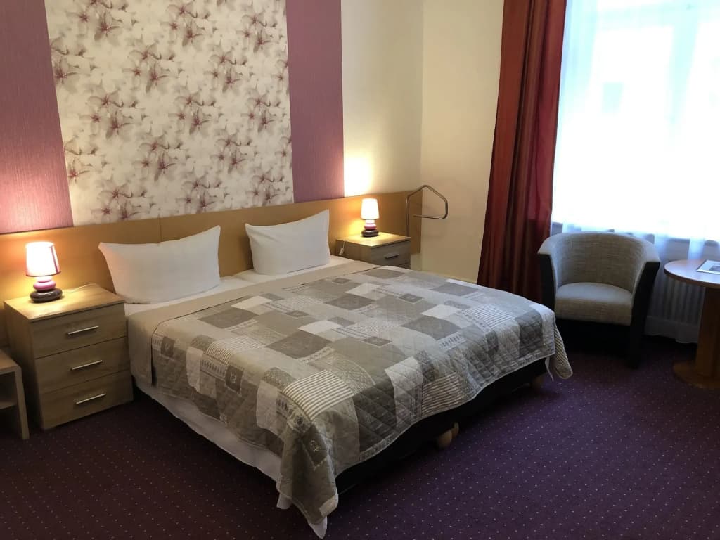 Hotel Castell - photo 2
