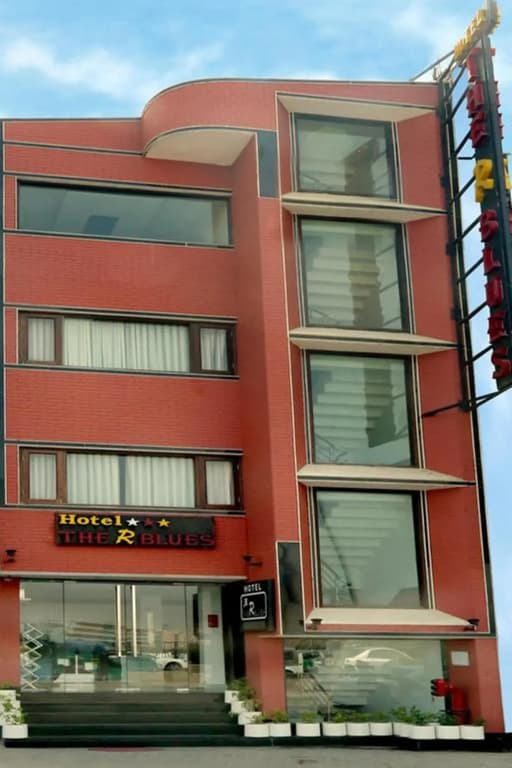 Hotel The R Blues - photo 1
