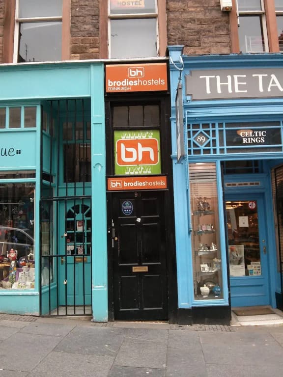 Brodies Hostels - photo 1